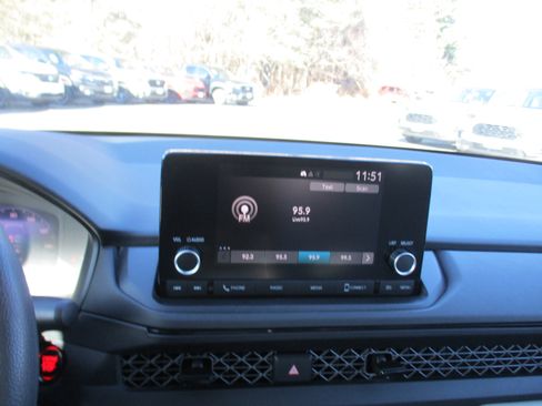 Certified 2023 Honda Accord LX image 15