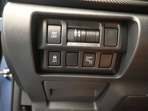 Used 2019 Subaru Crosstrek 2.0i Premium w/ Eyesight System AWD/4WD image 33