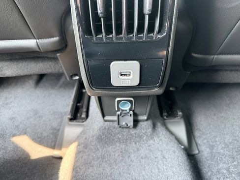 New 2026 Jeep Compass Latitude AWD/4WD image 18