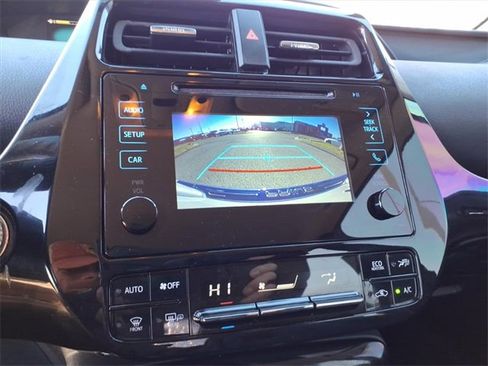 Used 2018 Toyota Prius One image 11