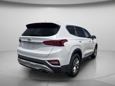 Used 2019 Hyundai Santa Fe SEL FWD image 5