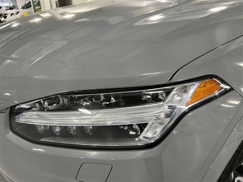 Certified 2024 Volvo XC90 B5 Plus w/ Protection Package image 7