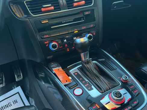 Used 2015 Audi SQ5 Premium Plus w/ Technology Package image 30