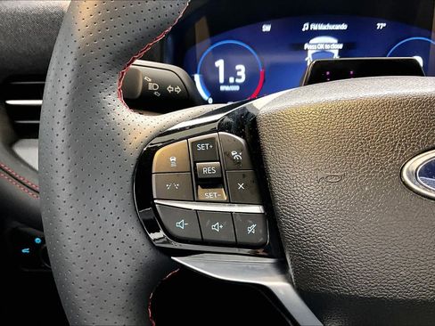 Used 2025 Ford Explorer ST-Line image 23