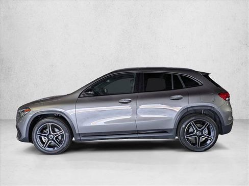 Certified 2022 Mercedes-Benz GLA 250 image 11