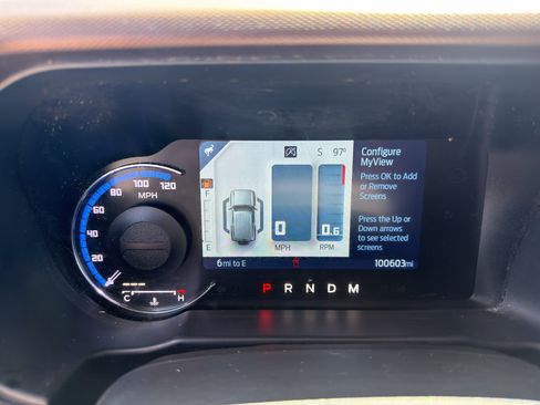 Used 2022 Ford Bronco Outer Banks w/ Sasquatch Package AWD/4WD image 17