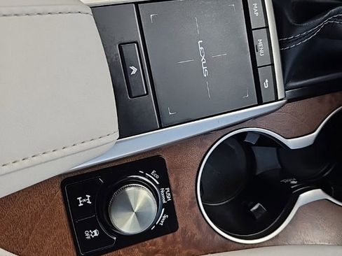 Used 2022 Lexus RX 350L Premium image 25