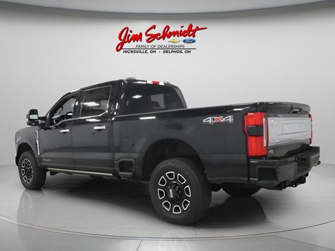 Used 2023 Ford F250 Platinum AWD/4WD image 4