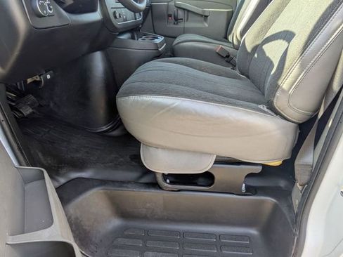 Used 2024 Chevrolet Express 2500 w/ Driver Convenience Package RWD image 12