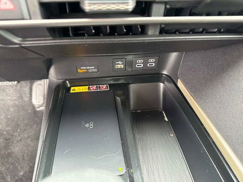 Used 2025 Toyota Camry LE image 20