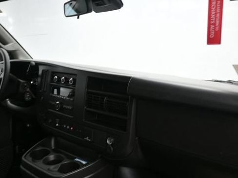 Used 2024 Chevrolet Express 3500 LS RWD image 18