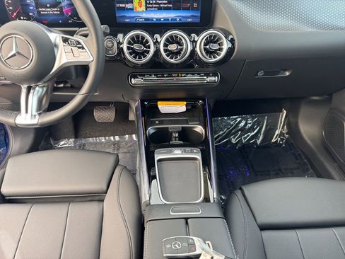 New 2025 Mercedes-Benz GLA 250 image 11