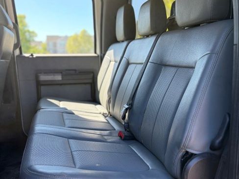 Used 2017 Ford F650 2WD Crew Cab Super Duty image 19