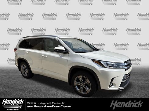Used 2019 Toyota Highlander Limited Platinum AWD/4WD image 1