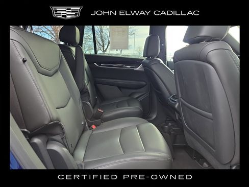 Used 2025 Cadillac XT6 Premium Luxury image 21
