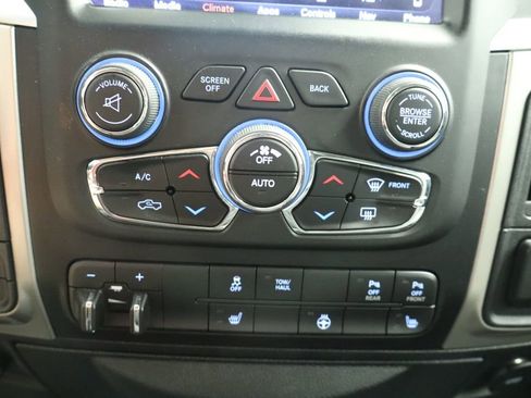 Certified 2018 RAM 1500 Big Horn AWD/4WD image 45