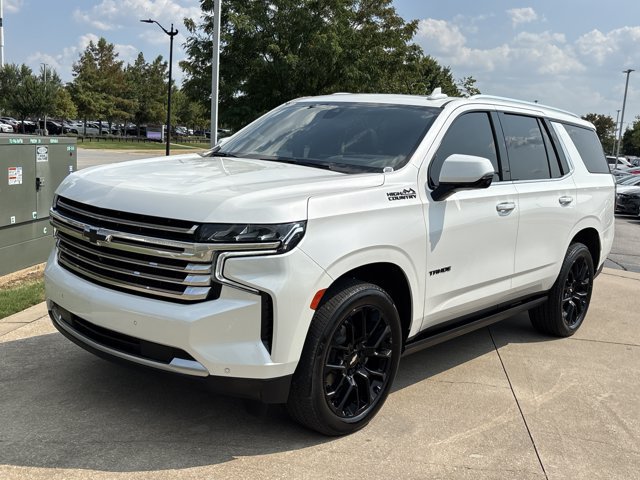 Used 2022 Chevrolet Tahoe High Country w/ Premium Package 2 AWD/4WD image 11