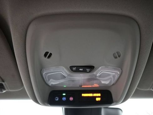 Used 2025 Buick Encore GX Preferred FWD image 30