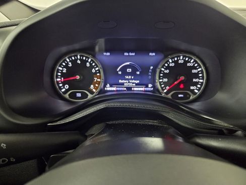 Used 2020 Jeep Renegade Trailhawk w/ UConnect 8.4 Nav Group AWD/4WD image 15