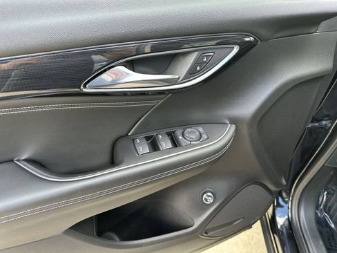 Certified 2023 Buick Envision Preferred w/ Sport Touring Package AWD/4WD image 17