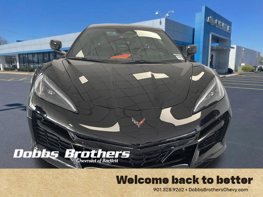 Used 2025 Chevrolet Corvette Z06 RWD image 16
