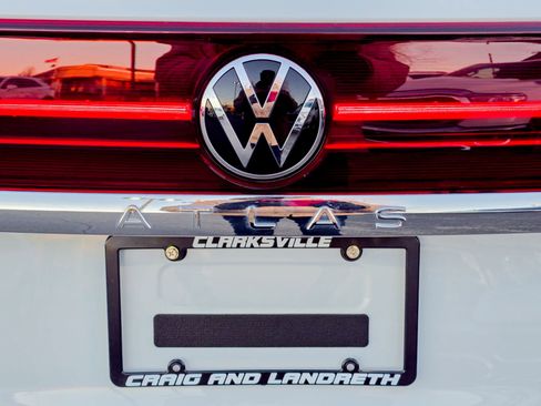 Used 2025 Volkswagen Atlas SE image 22