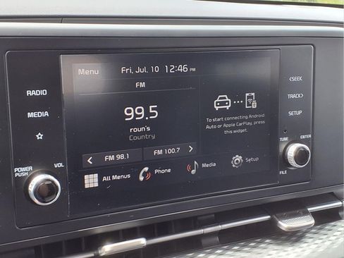 Used 2023 Kia Carnival LX FWD image 18