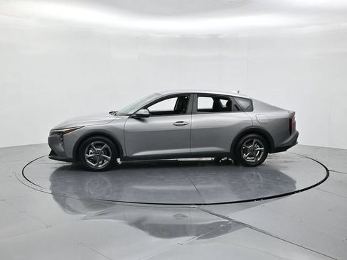 Used 2025 Kia K4 FWD image 6