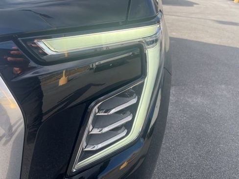 New 2026 GMC Yukon Denali image 7