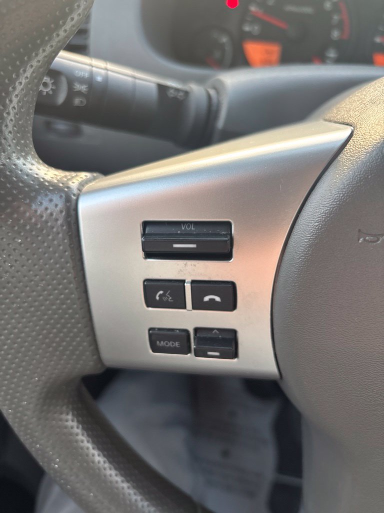 Used 2018 Nissan Frontier SV AWD/4WD image 15