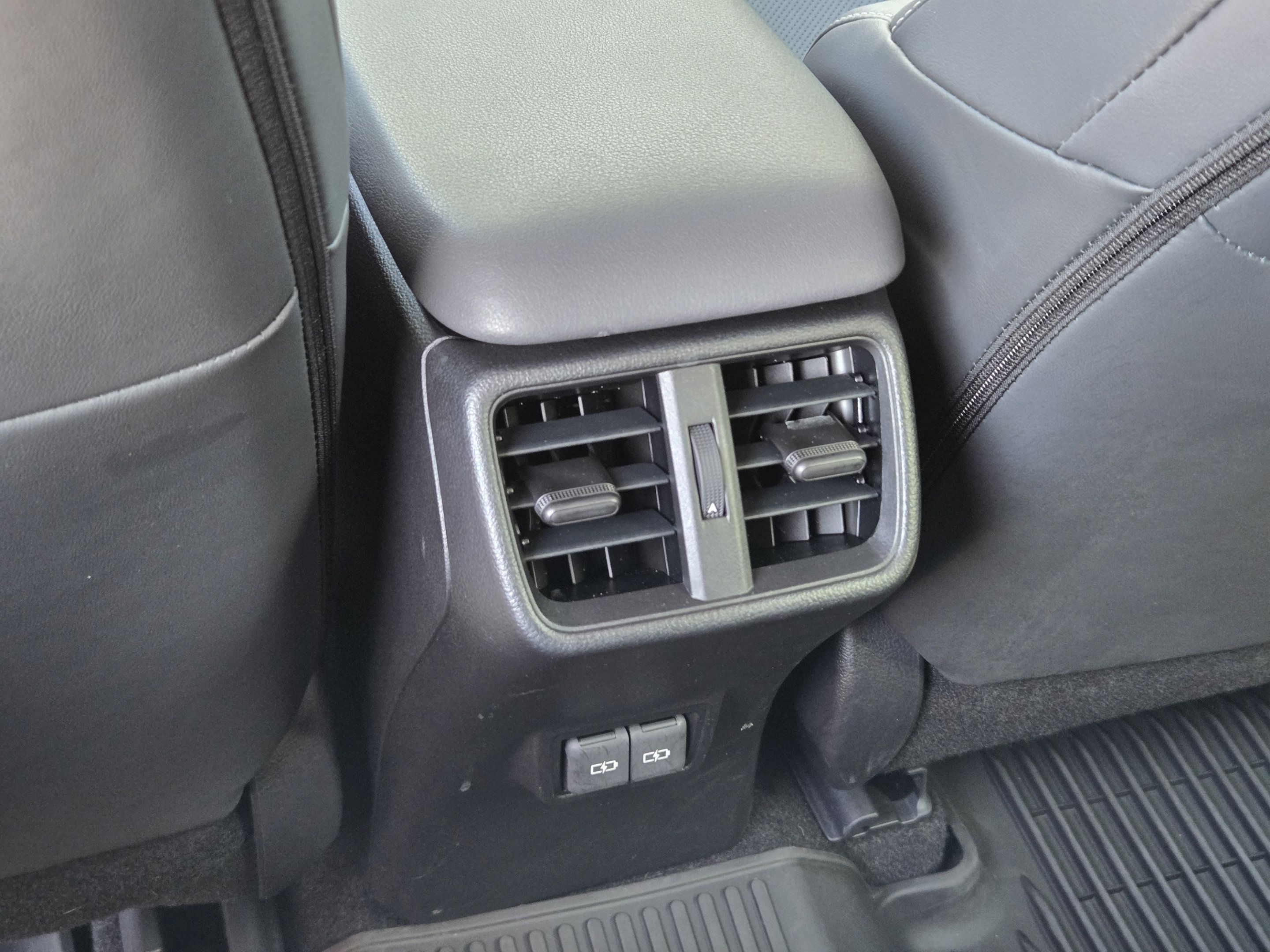 Used 2025 Lexus UX 300h FWD image 30