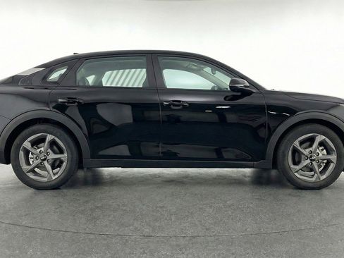 Used 2025 Kia K4 FWD image 11