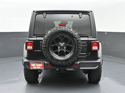 Used 2025 Jeep Wrangler Unlimited Sport AWD/4WD image 26