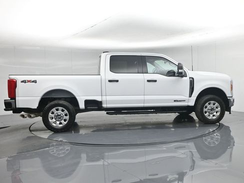 Used 2023 Ford F250 XLT w/ F-250 >10K GVWR Package image 30