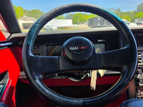Used 1988 Chevrolet Corvette Coupe image 16
