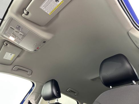 Used 2022 Volkswagen Taos SE image 13