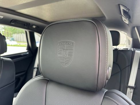 Used 2026 Porsche Macan S AWD/4WD image 25