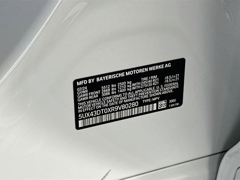 Certified 2024 BMW X4 M40i w/ Premium Package image 36