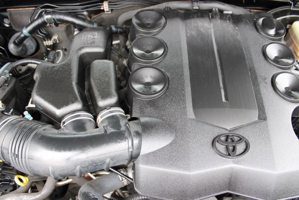 Used 2018 Toyota 4Runner SR5 RWD image 23