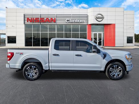 Used 2022 Ford F150 XL w/ STX Appearance Package image 2