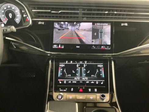 Certified 2025 Audi Q8 Prestige w/ Prestige Package image 21