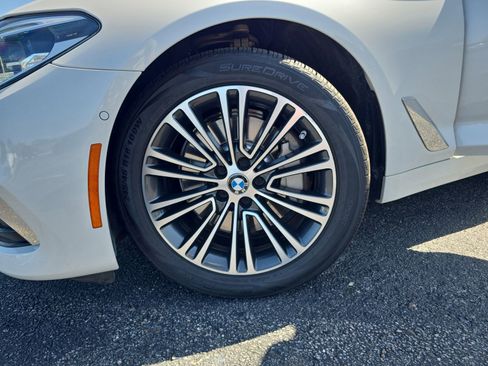 Used 2020 BMW 530i w/ Premium Package RWD image 29