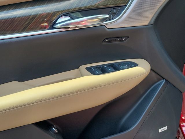 Used 2020 Cadillac XT6 Sport w/ Platinum Package AWD/4WD image 21