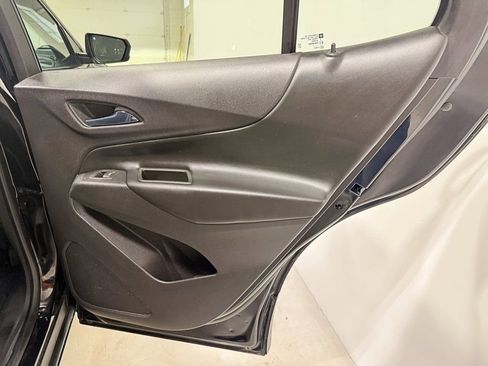 Used 2020 Chevrolet Equinox LT image 39