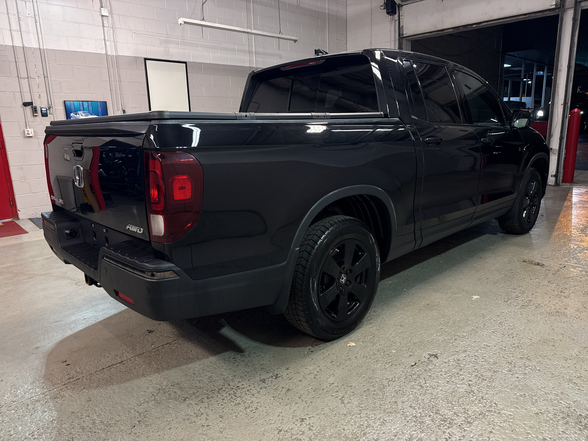 Used 2020 Honda Ridgeline Black Edition image 8