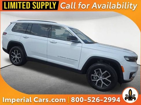 Used 2025 Jeep Grand Cherokee L Limited AWD/4WD image 1