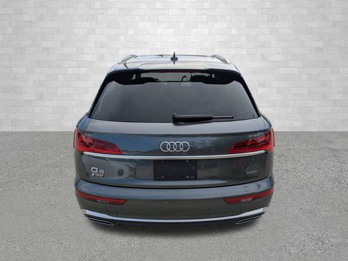 Used 2023 Audi Q5 2.0T Premium w/ Convenience Package AWD/4WD image 3