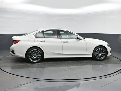 Used 2019 BMW 330i xDrive Sedan w/ Convenience Package AWD/4WD image 8
