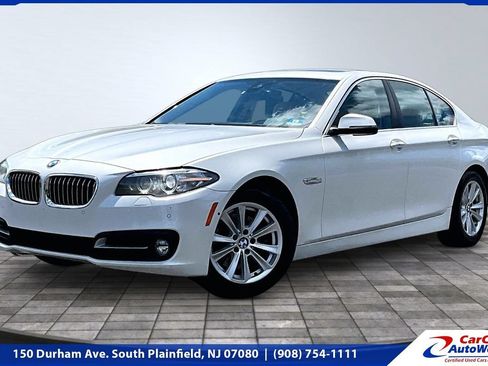 Used 2016 BMW 528i xDrive Sedan w/ Premium Package AWD/4WD image 1