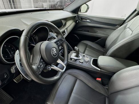 Used 2022 Alfa Romeo Stelvio Sprint image 7